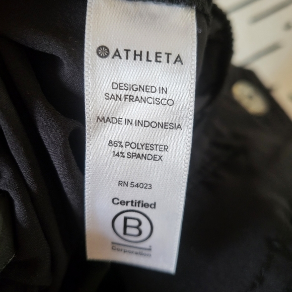 EUC Athleta Skyline II‎ Paperbag High-Rise Tapered Pants Black Size 0 - Picture 10 of 14